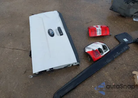 2025 Ford Maverick Xl z USA, uszkodzony, nr VIN 3FTTW8BA2SRA30751